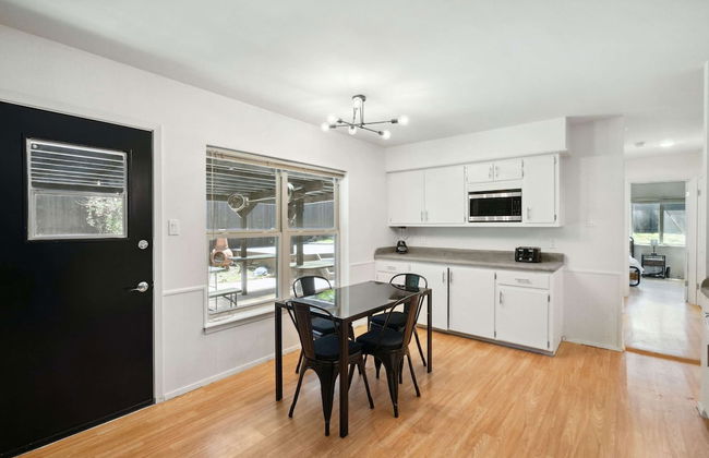 Quiet 4 Bedroom Home Located off Sola - Foto 26