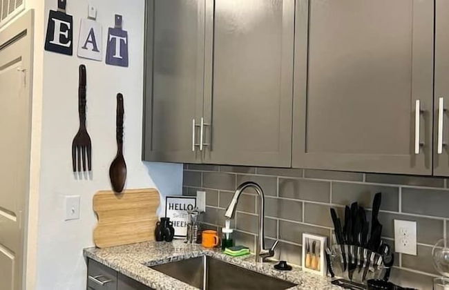 Sexy & Sensual 1BR Escape - Foto 10