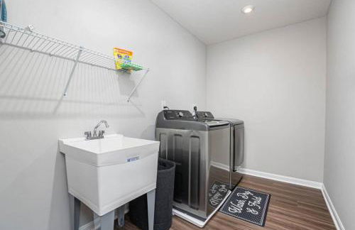 Cheerful 5 bedroom on azra with a pool and real - Foto 10