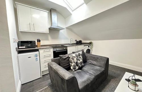 Cozy Two Bedroom Apt in Central Ilkeston with Netflix and Work-ready - Foto 37