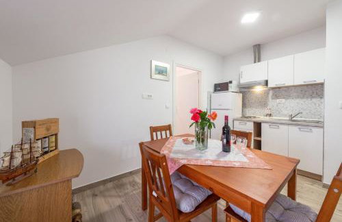 Apartments Vukelic - Photo 25