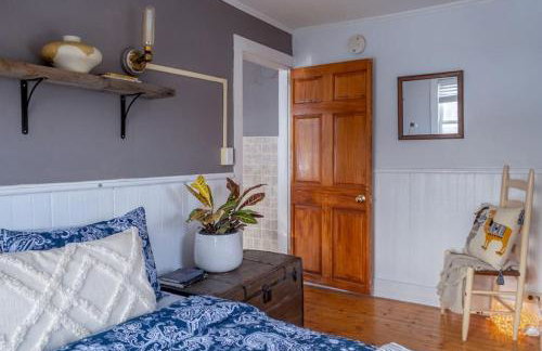 Bohemian Compound with Hot Tub - Foto 28