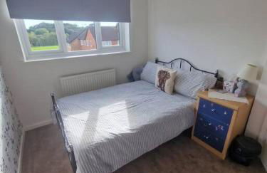 Spacious 3bed semi/Gamesroom/Drive/10mins to City - Foto 27