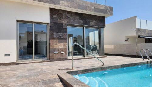 Fee4Me Villa, Pool, Roofterrace & Relax - Foto 1