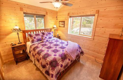 Beautiful Relaxing Home in Warm Springs Ranch - Misty Mountain Hideaway - Foto 11