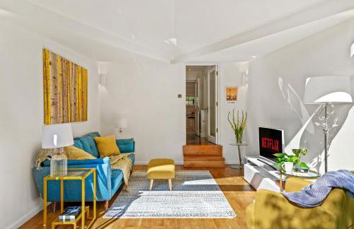 3 Bedroom Mews Home - Clapham Common - Free Private Parking - Sleeps 5 - Newly Refurbished - Sweetpea & Pillow Properties - Foto 4