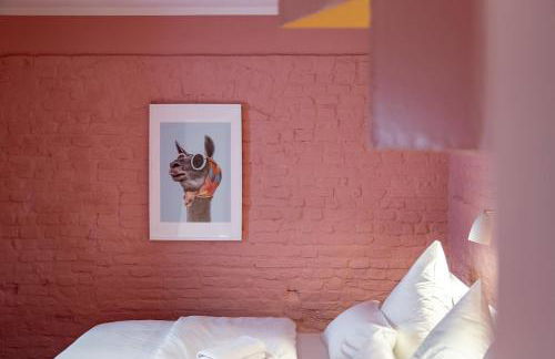 Memphis Design Loft Duplex -40sqm- near Antonplatz - Foto 10