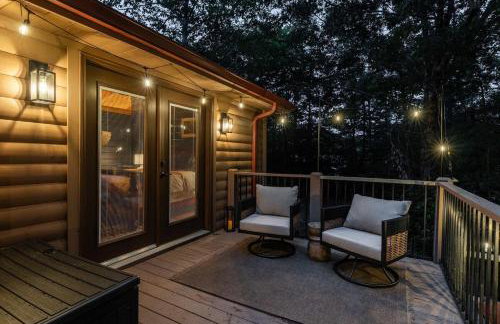 Monarch's Roost Luxe Cabin w Hot Tub and Sauna 10 Min to Helen - Foto 56