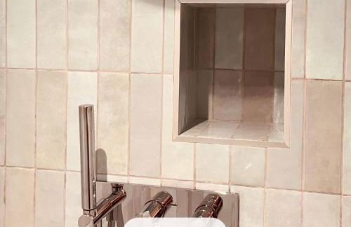 H6 Confortable appartement en ville - Foto 12