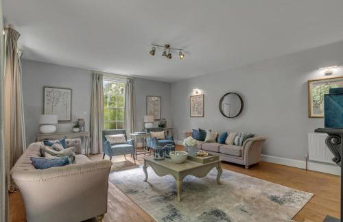 Stylish 4-Bed Apartment in Suffolk l Near Town - Foto 7