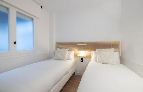 Stay U-nique Apartments Villarroel II - Foto 47