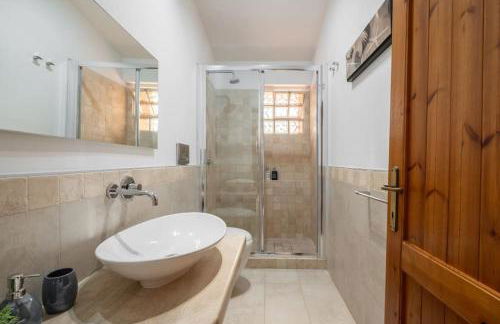 Sant'Andrea Villa- 300m From the Beach- Easy Parking- Netflix-Self Check-in - Foto 48