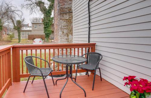 Walk to Beach Historical Fredericksburg Home - Foto 18