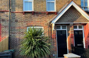 Luxury home in prime location Steps from WoodGreen - Foto 21