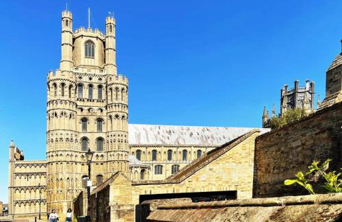 Grace's Place in Ely - Photo 19