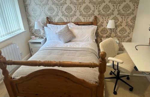 Cosy 2 Bed House near Birmingham Airport & NEC - Foto 2