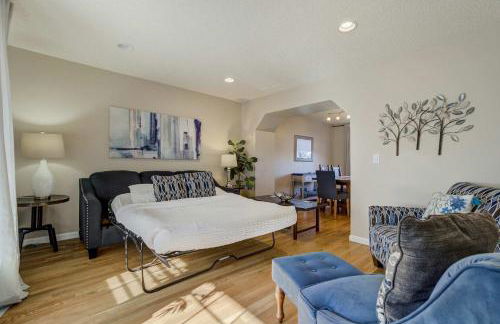 Deep Blue Spacious Escape w Hot Tub & Playground - Foto 17