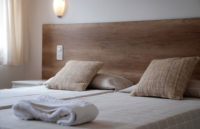 Apartaments Margarita Sabina Pinell - Photo 11