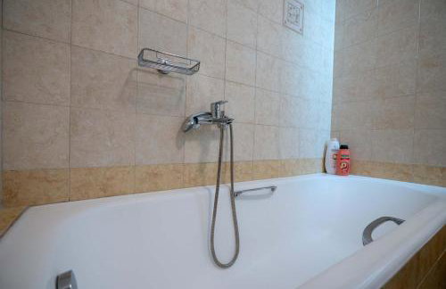 Sunlit Terrace 3BR Apartment - Tavros by ΜΡS - Foto 52