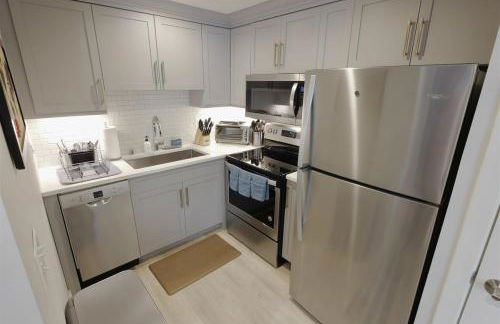 Downtown DC Awaits with Parking Permit - Foto 10