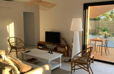 Maison en bois avec piscine proche de la plage - Foto 10