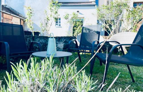 Maison et Jardin Le 14 à Auxerre - Confort et Détente - Foto 54