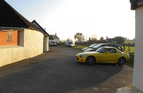 Court Farm Holiday Bungalows Ltd - Photo 30