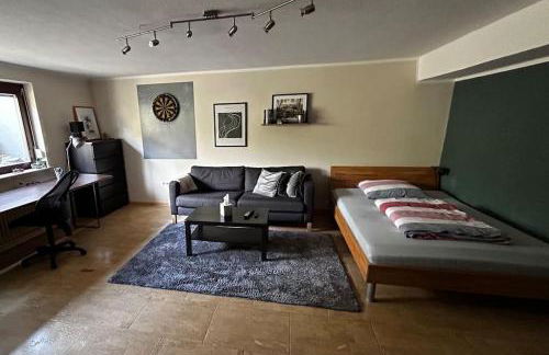 Ruhige Wohnung am Ortsrand - nahe KIT-Campus Nord - Foto 1