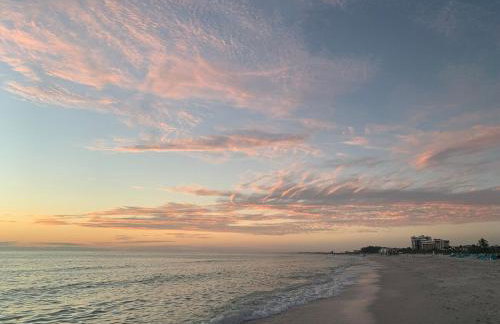 BLUE OASIS An inviting downtown Sarasota retreat - Foto 28