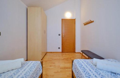 Gorgeous Home In Punta Kriza With Wifi - Foto 25