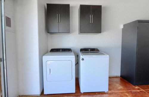 Yosemite Hilltop Gated Villa near Oakhurst, Bass Lake and Mariposa w EVCharger Hottub Grill and Awesome Views! - Foto 47