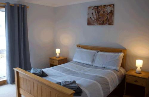 3 Bed Bungalow - Sleeps 6 - Pet Friendly - Parking - Foto 1