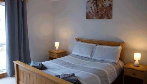 3 Bed Bungalow - Sleeps 6 - Pet Friendly - Parking - Foto 1