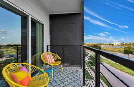 LUX 1B1B with Parking, Pool, Gym, Private Patio near Austin - Foto 3