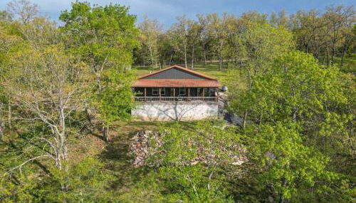 Table Rock Lakefront on 2 Acres with firepit - Foto 3