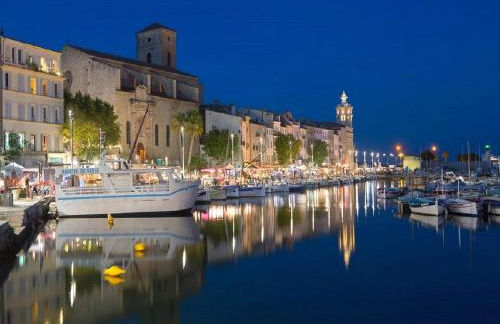 Maison ensoleillée au milieu des pins entre Marseille et Cassis - Foto 24