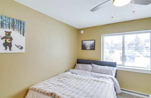 First-Floor Big Sky Condo with Hot Tub! - Foto 16