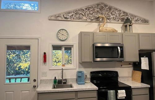 Cozy Cottage- just outside of the city! - Foto 3