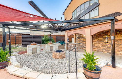 Italian-Styled Home with Lake Views and Private Pool - Photo 25