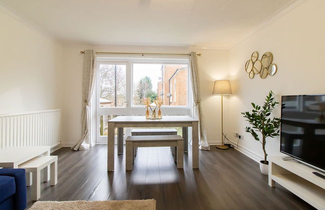 Stunning 2-bed Apartment in Washington - Photo 19