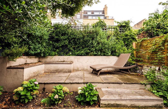 Chic Wandsworth Home With Patio - Photo 36