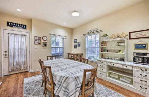 Walk to Lake Townhome with Hot Tub in Afton! - Foto 9