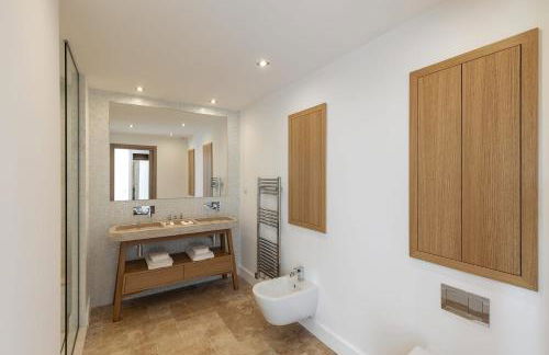 Faro Luxury Home with Heated Pool and Garden - Foto 17