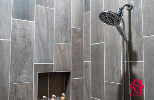 Fireside Oasis Retreat - An Irvie Home - Foto 42