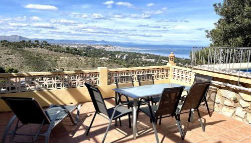 Chalet luminoso en Denia con piscina privada, Wi-Fi y parking - ES-373-20 - Foto 2