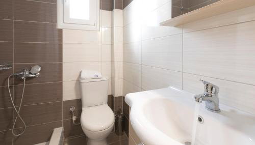 Palm Tree Apartments #FeelsLikeHome - Foto 4, Shower