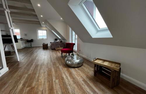 Muggelhuus das Loft mit Elbdeichblick im Alten Land und mit Wallbox - Photo 15