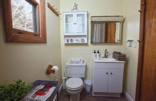 Dream Stratton Forest Cabin with Hot Tub and Fast WiFi - Foto 22