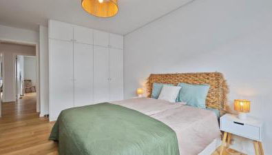 Ocean Breeze Apartment with a pleasant Patio - Photo 5