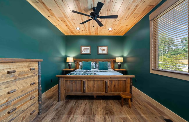 Black Bear Lodge by Avantstay Lakefront Dock Pool Theater Sleeps 20 - Foto 43